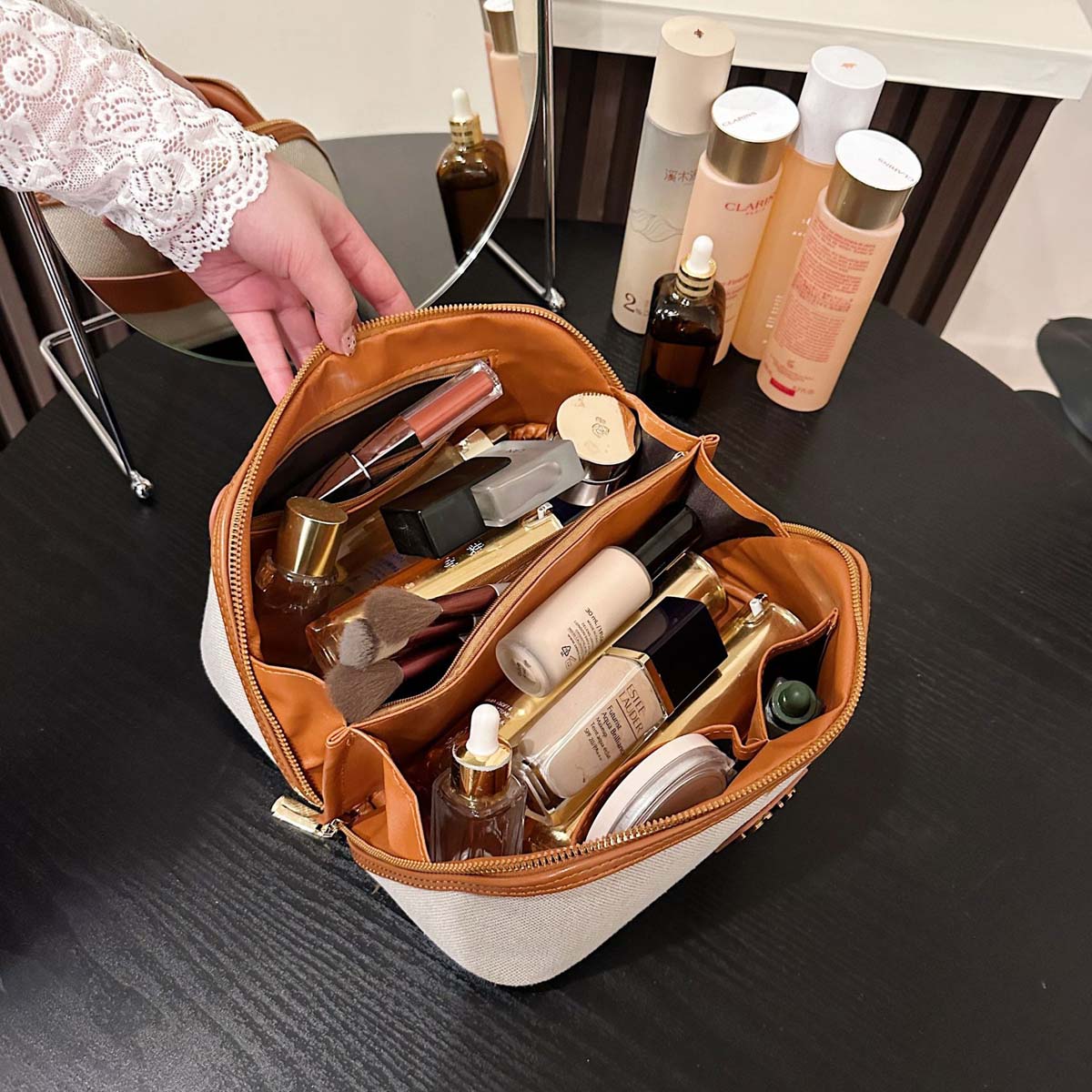 Retro light luxury simple canv - Luxury Skin Care 评论和价格